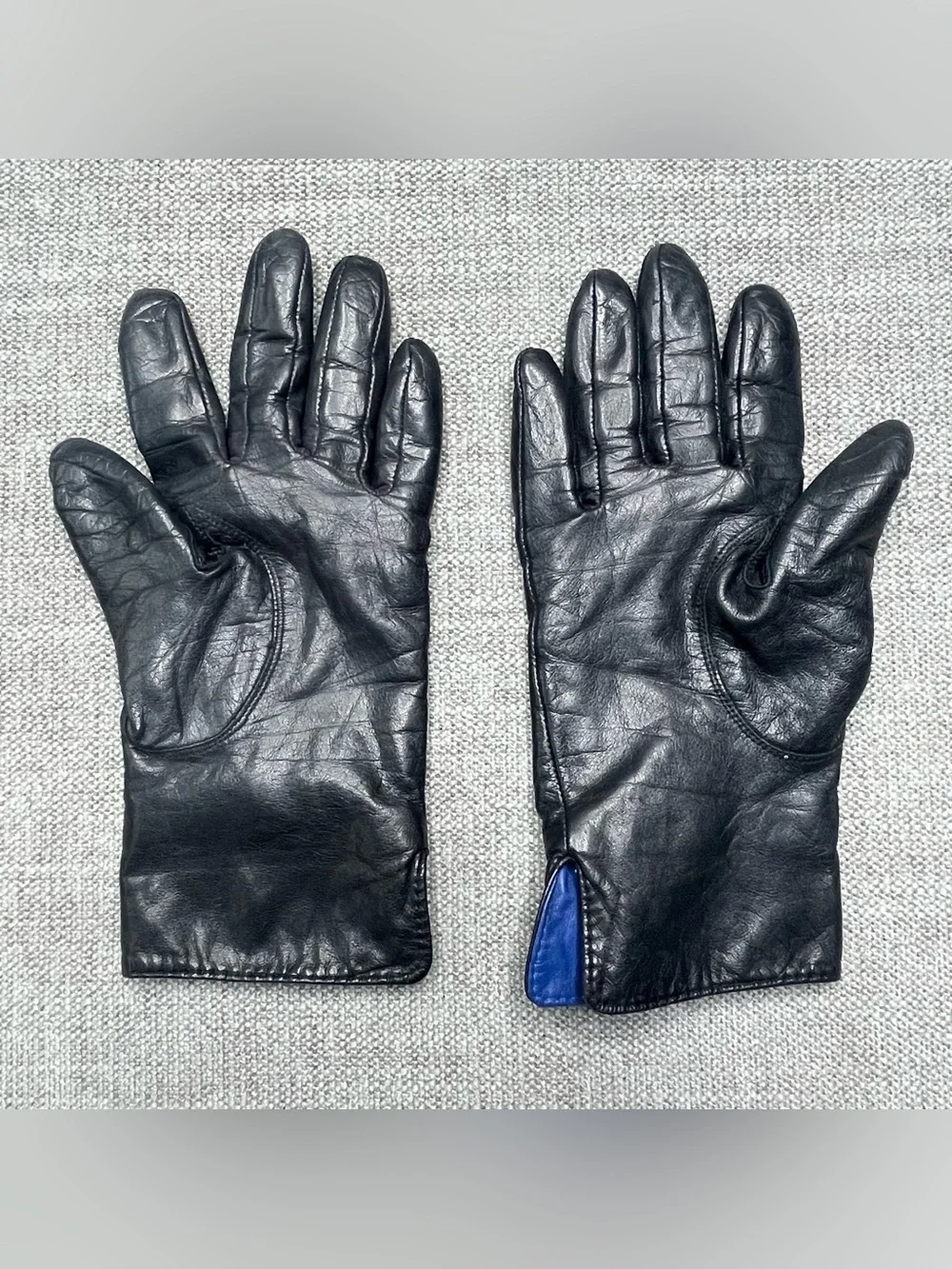 Petite Sophisticate Vintage Leather Black Gloves